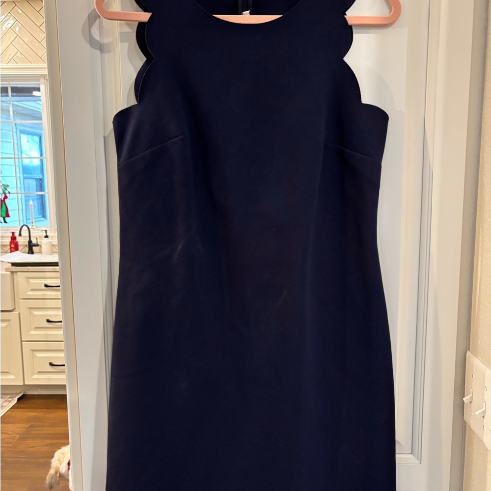 Elegant Navy Blue Sleeveless Scallopped Dress
